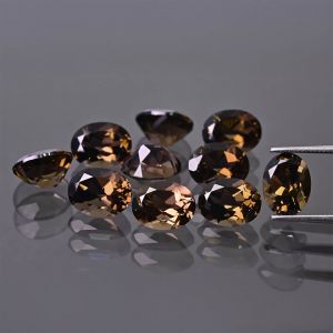 Pierre ovale, cône - Quartz Fumé 6x4 MM
